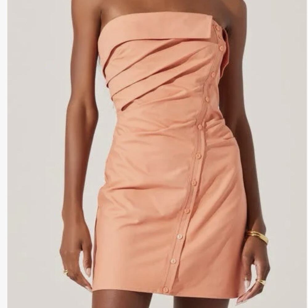ASTR The Label Sabriya Mini Dress Womens Peach Ruched Strapless Bodycon Party
